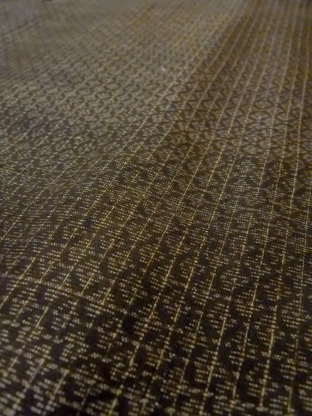 画像11: N1101B 男性用羽織  シルク（正絹） 深いオリーブ, 菱 【中古】【USED】【リサイクル】 ★☆☆☆☆【N1101B】 (11)