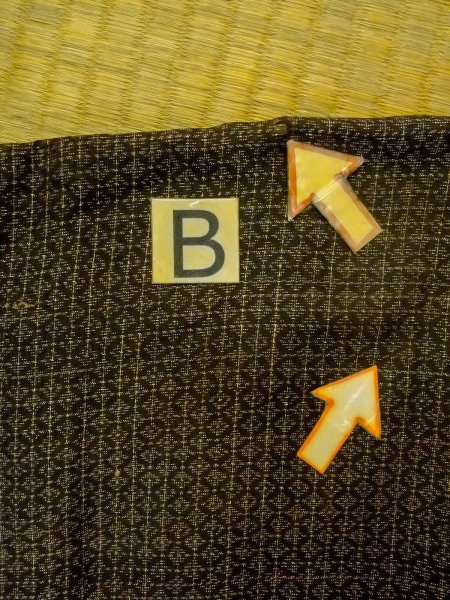 画像16: N1101B 男性用羽織  シルク（正絹） 深いオリーブ, 菱 【中古】【USED】【リサイクル】 ★☆☆☆☆【N1101B】 (16)