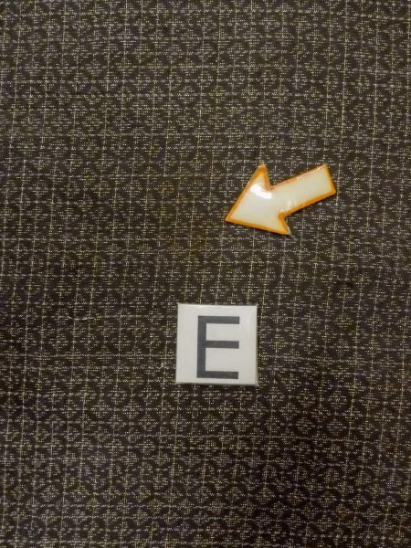 画像19: N1101B 男性用羽織  シルク（正絹） 深いオリーブ, 菱 【中古】【USED】【リサイクル】 ★☆☆☆☆【N1101B】 (19)