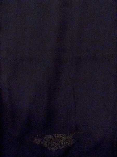 画像4: N1101C 昭和初期ごろ。アンティーク品。女性用羽織  シルク(正絹) 黒, ぼたん 【中古】【USED】【リサイクル】 ★☆☆☆☆【N1101C】 (4)