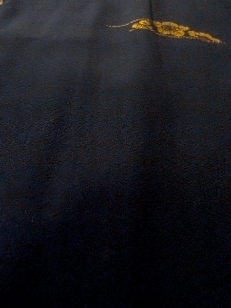 画像10: N1101C 昭和初期ごろ。アンティーク品。女性用羽織  シルク(正絹) 黒, ぼたん 【中古】【USED】【リサイクル】 ★☆☆☆☆【N1101C】 (10)