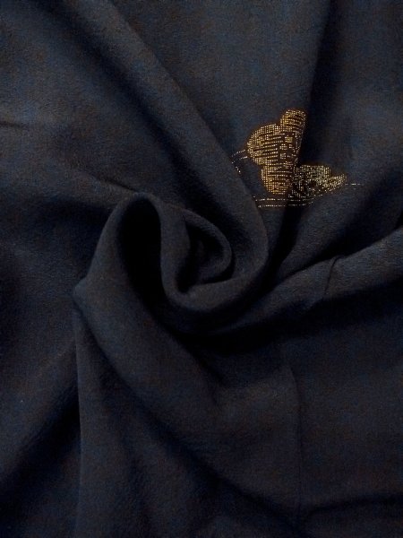 画像12: N1101C 昭和初期ごろ。アンティーク品。女性用羽織  シルク(正絹) 黒, ぼたん 【中古】【USED】【リサイクル】 ★☆☆☆☆【N1101C】 (12)