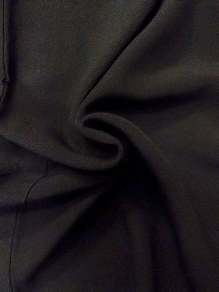 画像11: N1101J 昭和初期ごろ。アンティーク品。女性用羽織  シルク(正絹) 黒, うず 【中古】【USED】【リサイクル】 ★★★☆☆【N1101J】 (11)