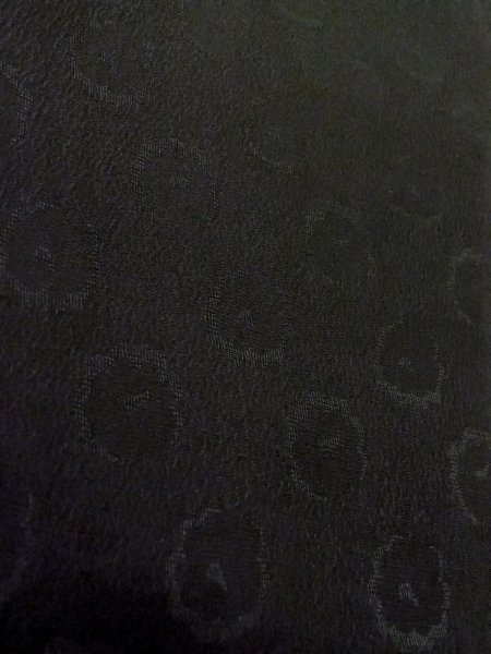 画像8: N1101K 女性用羽織  シルク(正絹) 深い黒, 花 【中古】【USED】【リサイクル】 ★★★★☆【N1101K】 (8)