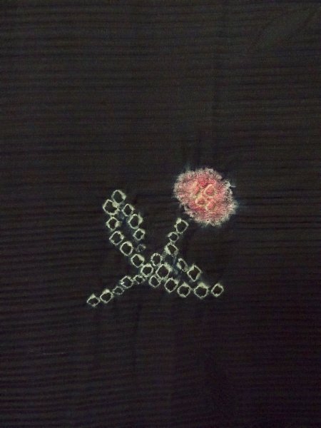 画像5: N1101N 女性用羽織  シルク(正絹) 深い黒, 花 【中古】【USED】【リサイクル】 ★★★☆☆【N1101N】 (5)