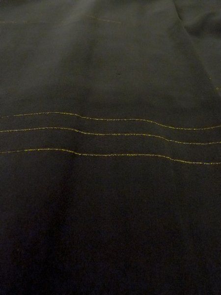 画像8: N1101R 昭和初期ごろ。アンティーク品。女性用羽織  シルク(正絹) 深い黒, 線 【中古】【USED】【リサイクル】 ★☆☆☆☆【N1101R】 (8)