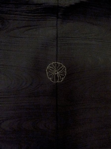 画像3: N1101T 女性用羽織  シルク(正絹) 深い黒,  【中古】【USED】【リサイクル】 ★★★☆☆【N1101T】 (3)