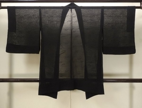 画像2: N1102A 女性用羽織  シルク(正絹) 黒,  【中古】【USED】【リサイクル】 ★★★★☆【N1102A】 (2)