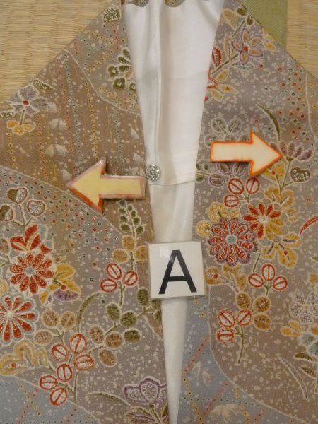 画像14: N1112B 女性用小紋  シルク(正絹) 灰色がかったマルチカラー, ぼたん 【中古】【USED】【リサイクル】 ★★★☆☆【N1112B】 (14)