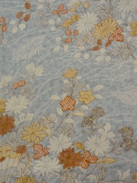 画像3: N1112C 女性用単衣  シルク(正絹) 灰色がかった水色, 菊 【中古】【USED】【リサイクル】 ★★★★☆【N1112C】 (3)