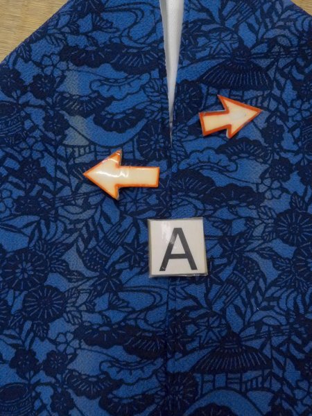 画像14: N1112E 女性用小紋  シルク(正絹) 深い青, 菊 【中古】【USED】【リサイクル】 ★★★☆☆【N1112E】 (14)