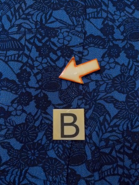 画像15: N1112E 女性用小紋  シルク(正絹) 深い青, 菊 【中古】【USED】【リサイクル】 ★★★☆☆【N1112E】 (15)