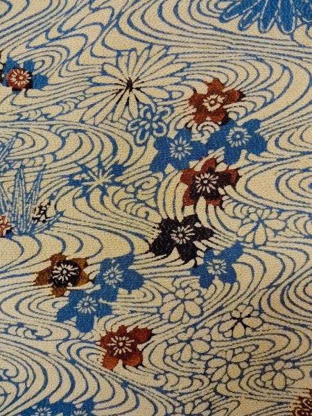 画像7: N1112G 女性用小紋  シルク(正絹) 灰色がかったアイボリー, 花 【中古】【USED】【リサイクル】 ★★★★☆【N1112G】 (7)