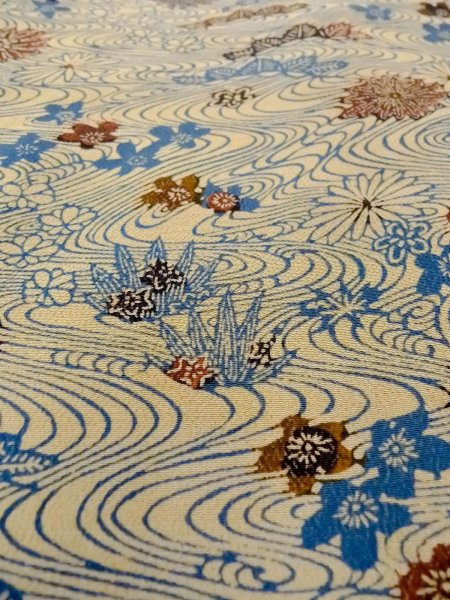 画像9: N1112G 女性用小紋  シルク(正絹) 灰色がかったアイボリー, 花 【中古】【USED】【リサイクル】 ★★★★☆【N1112G】 (9)