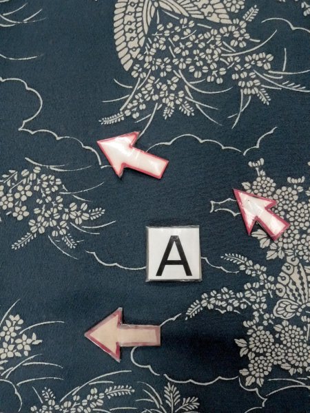 画像14: N1112H 女性用小紋  シルク(正絹) 灰色がかった藍, ぼたん 【中古】【USED】【リサイクル】 ★★☆☆☆【N1112H】 (14)