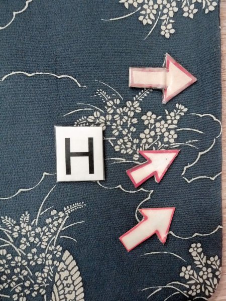 画像21: N1112H 女性用小紋  シルク(正絹) 灰色がかった藍, ぼたん 【中古】【USED】【リサイクル】 ★★☆☆☆【N1112H】 (21)