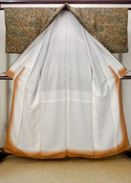 画像2: N1112J 女性用小紋  シルク(正絹) 深いベージュ, 花 【中古】【USED】【リサイクル】 ★★★★☆【N1112J】 (2)