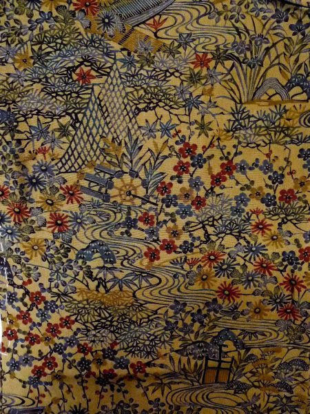 画像3: N1112J 女性用小紋  シルク(正絹) 深いベージュ, 花 【中古】【USED】【リサイクル】 ★★★★☆【N1112J】 (3)