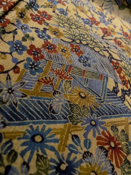 画像9: N1112J 女性用小紋  シルク(正絹) 深いベージュ, 花 【中古】【USED】【リサイクル】 ★★★★☆【N1112J】 (9)