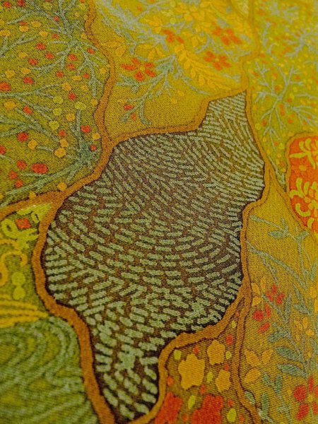 画像8: N1112K 女性用小紋  シルク(正絹) 灰色がかった黄緑色, 花 【中古】【USED】【リサイクル】 ★★★☆☆【N1112K】 (8)