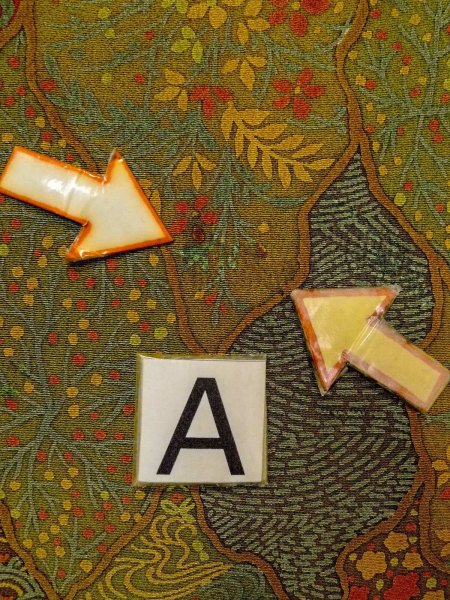 画像14: N1112K 女性用小紋  シルク(正絹) 灰色がかった黄緑色, 花 【中古】【USED】【リサイクル】 ★★★☆☆【N1112K】 (14)