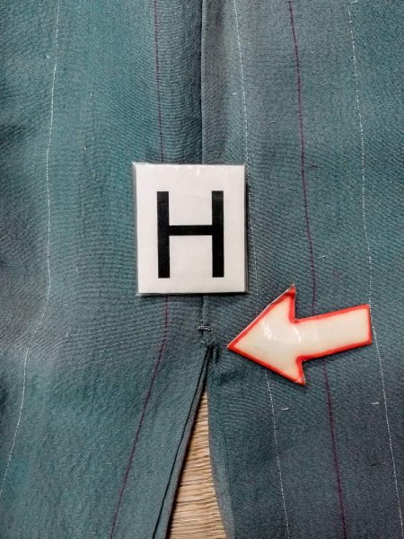 画像21: N1112M 女性用単衣  シルク(正絹) 灰色がかった紺, 草 【中古】【USED】【リサイクル】 ★☆☆☆☆【N1112M】 (21)