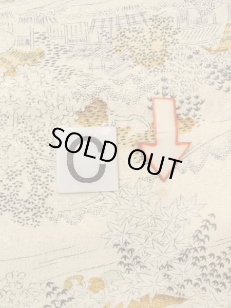 画像16: N1112P 女性用小紋  シルク(正絹) 薄いオフ ホワイト, もみじ 【中古】【USED】【リサイクル】 ★★☆☆☆【N1112P】 (16)