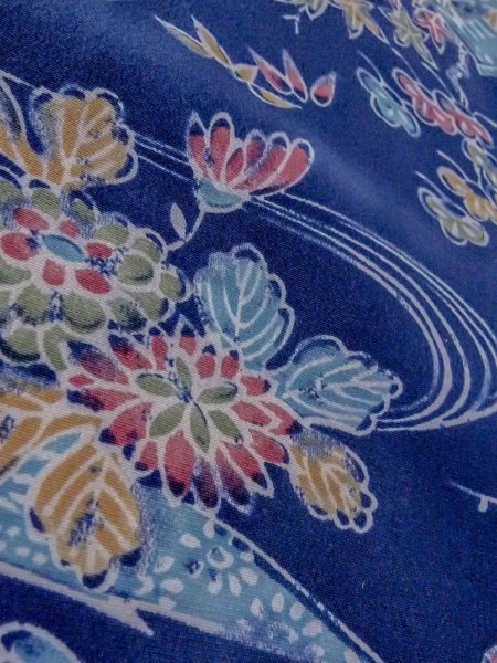 画像8: N1112Q 女性用小紋  シルク(正絹) 深い藍, 花 【中古】【USED】【リサイクル】 ★★★☆☆【N1112Q】 (8)