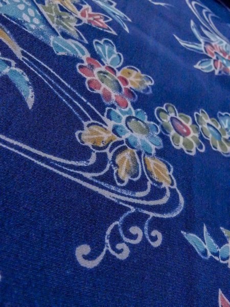 画像9: N1112Q 女性用小紋  シルク(正絹) 深い藍, 花 【中古】【USED】【リサイクル】 ★★★☆☆【N1112Q】 (9)