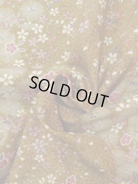画像11: N1112S 女性用小紋  化繊 黄み茶色, 桜 【中古】【USED】【リサイクル】 ★★★★☆【N1112S】 (11)