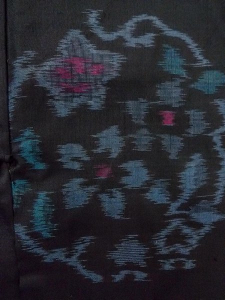 画像5: N1126G 女性用紬  シルク（正絹） 黒, 花丸文 【中古】【USED】【リサイクル】 ★★★★☆【N1126G】 (5)