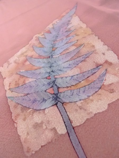 画像11: N1126L 女性用訪問着  シルク（正絹） 淡い桃色, 葉 【中古】【USED】【リサイクル】 ★★★★☆【N1126L】 (11)