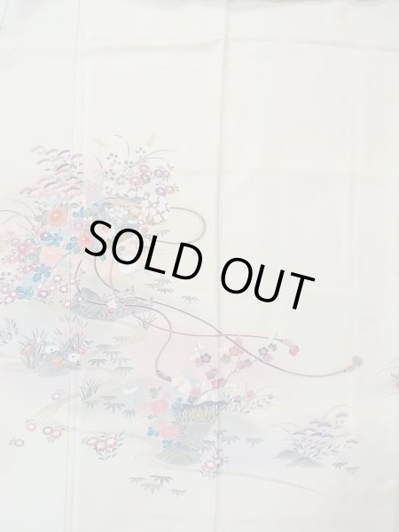 画像3: N1126M 女性用訪問着  シルク（正絹） 淡いオフ　ホワイト, 菊 【中古】【USED】【リサイクル】 ★★★☆☆【N1126M】 (3)