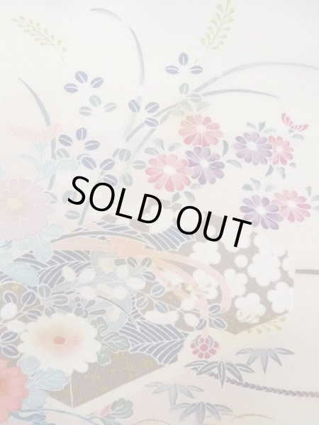 画像5: N1126M 女性用訪問着  シルク（正絹） 淡いオフ　ホワイト, 菊 【中古】【USED】【リサイクル】 ★★★☆☆【N1126M】 (5)
