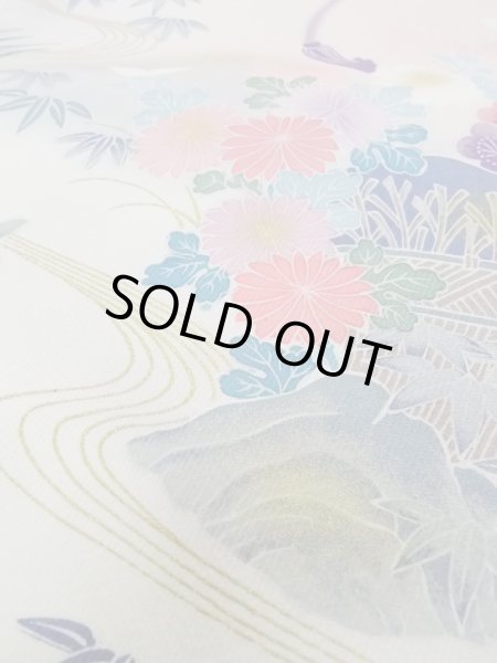 画像12: N1126M 女性用訪問着  シルク（正絹） 淡いオフ　ホワイト, 菊 【中古】【USED】【リサイクル】 ★★★☆☆【N1126M】 (12)