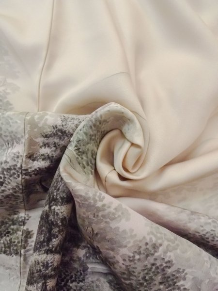 画像18: N1126N 女性用訪問着  シルク（正絹） 紫みアイボリー, 寺 【中古】【USED】【リサイクル】 ★★★☆☆【N1126N】 (18)