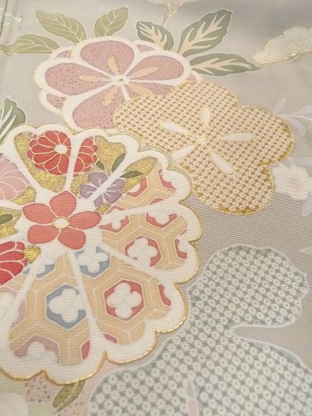 画像13: N1126P 女性用訪問着  シルク(正絹) 淡いベージュ, 桜 【中古】【USED】【リサイクル】 ★★☆☆☆【N1126P】 (13)