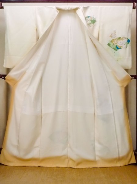 画像3: N1126T 女性用訪問着  シルク(正絹) 光沢のあるアイボリー, 桜 【中古】【USED】【リサイクル】 ★★☆☆☆【N1126T】 (3)