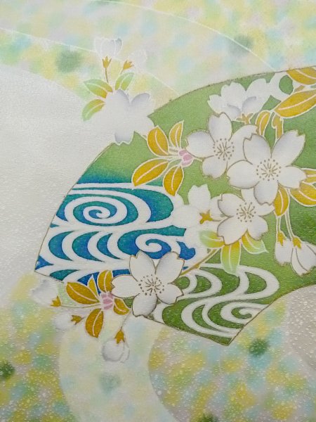 画像8: N1126T 女性用訪問着  シルク(正絹) 光沢のあるアイボリー, 桜 【中古】【USED】【リサイクル】 ★★☆☆☆【N1126T】 (8)