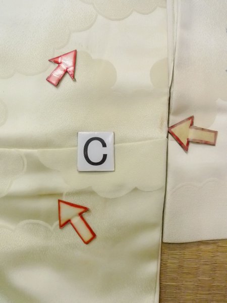 画像19: N1126U 女性用訪問着  シルク(正絹) 光沢のあるオフ ホワイト, バラ 【中古】【USED】【リサイクル】 ★★★☆☆【N1126U】 (19)