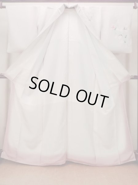 画像3: N1126V 女性用訪問着  シルク(正絹) 淡い灰色, 椿 【中古】【USED】【リサイクル】 ★★★☆☆【N1126V】 (3)