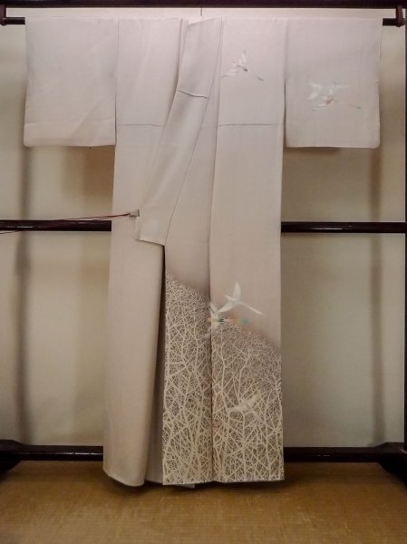 画像2: N1126X 女性用訪問着  シルク(正絹) 淡い紫色, 鳥 【中古】【USED】【リサイクル】 ★★★☆☆【N1126X】 (2)