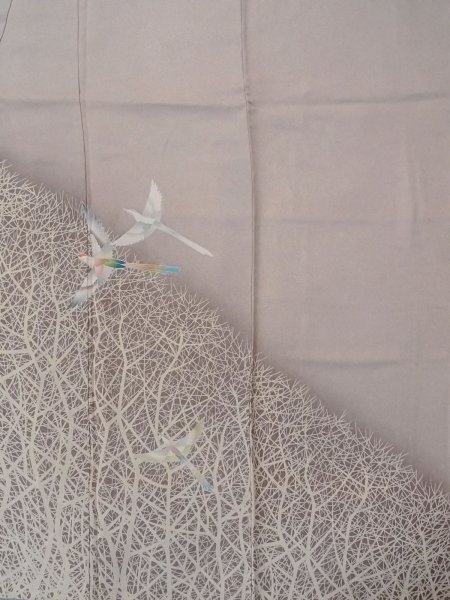 画像4: N1126X 女性用訪問着  シルク(正絹) 淡い紫色, 鳥 【中古】【USED】【リサイクル】 ★★★☆☆【N1126X】 (4)