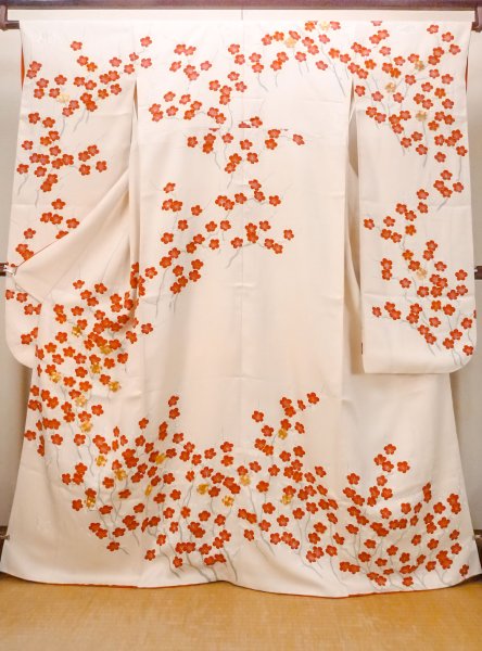 画像2: N1127D 女性用振袖  シルク（正絹） 淡い桃色, 梅 【中古】【USED】【リサイクル】 ★★★☆☆【N1127D】 (2)