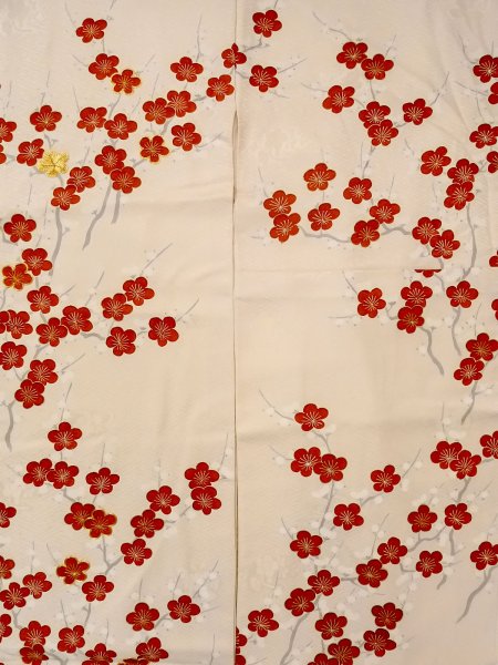 画像5: N1127D 女性用振袖  シルク（正絹） 淡い桃色, 梅 【中古】【USED】【リサイクル】 ★★★☆☆【N1127D】 (5)