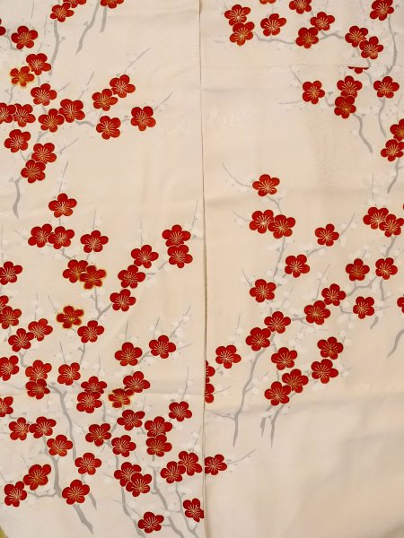 画像6: N1127D 女性用振袖  シルク（正絹） 淡い桃色, 梅 【中古】【USED】【リサイクル】 ★★★☆☆【N1127D】 (6)