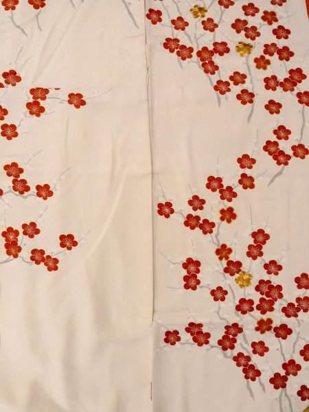 画像8: N1127D 女性用振袖  シルク（正絹） 淡い桃色, 梅 【中古】【USED】【リサイクル】 ★★★☆☆【N1127D】 (8)