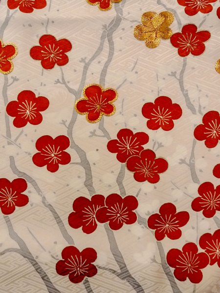 画像13: N1127D 女性用振袖  シルク（正絹） 淡い桃色, 梅 【中古】【USED】【リサイクル】 ★★★☆☆【N1127D】 (13)