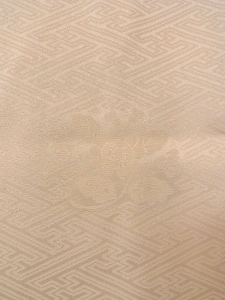 画像14: N1127D 女性用振袖  シルク（正絹） 淡い桃色, 梅 【中古】【USED】【リサイクル】 ★★★☆☆【N1127D】 (14)