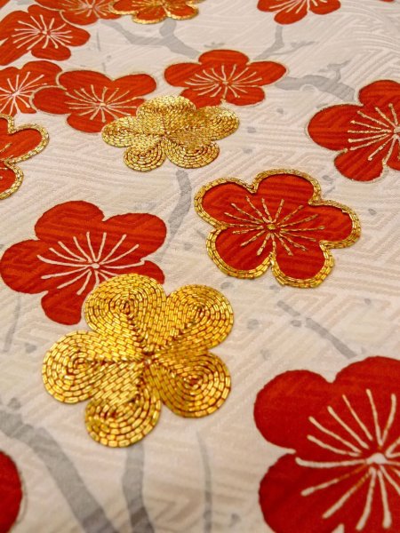 画像15: N1127D 女性用振袖  シルク（正絹） 淡い桃色, 梅 【中古】【USED】【リサイクル】 ★★★☆☆【N1127D】 (15)